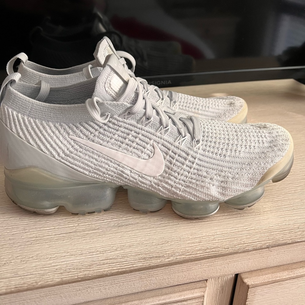 Nike Vapor Max men’s 9.5/ womens 11